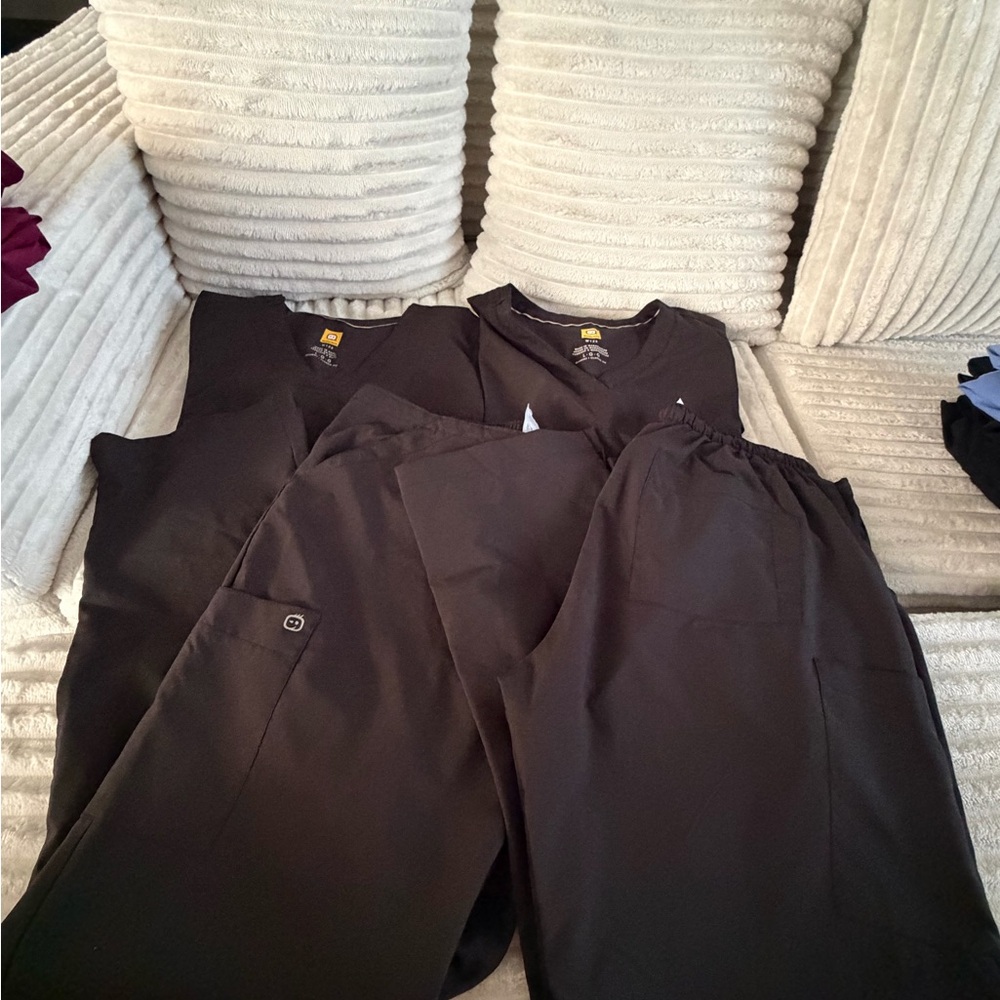 WonderWink Black Women's Scrub Pants & Tops Set
